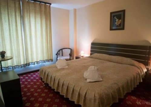 /images/accms/1335/regal-hotel-brasso-500x353.jpg