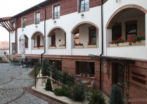 /images/accms/28273/la-maison-de-caroline-hotel-gyulafehervar-500x353.jpg